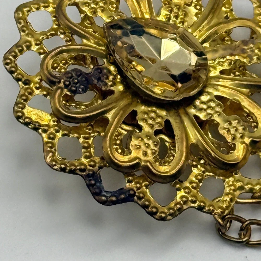Vintage Gold Tone Sweater Guard Cardigan Clip Filigree Rhinestone Double Chain